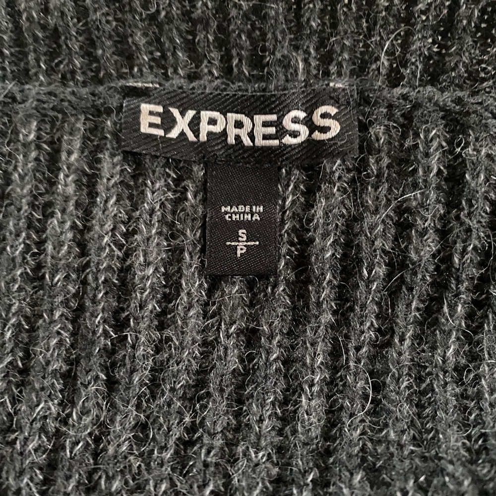 Express Pullover Sweater - Picture 6 of 7